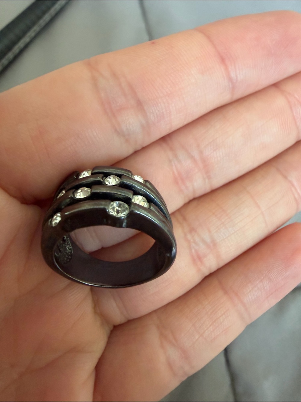 Black Multi-Row Rhinestone Stack Ring - Picture 7 of 8